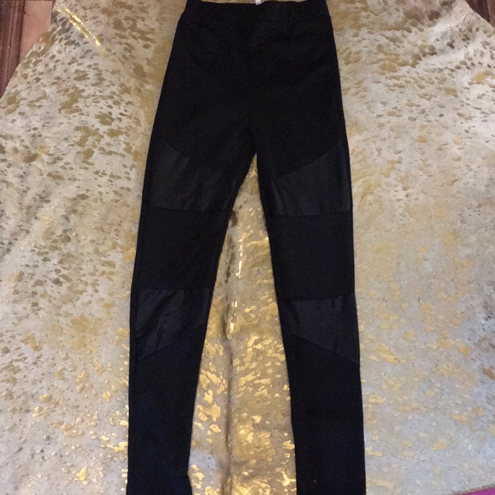 Spandex and pleather small leggings